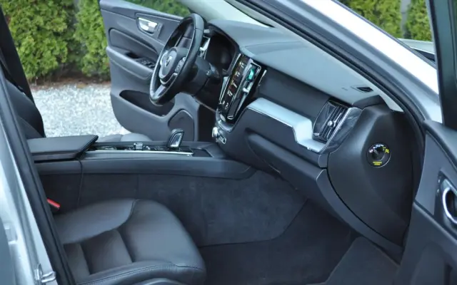 VOLVO XC 60 B4 D AWD Geartronic Inscription