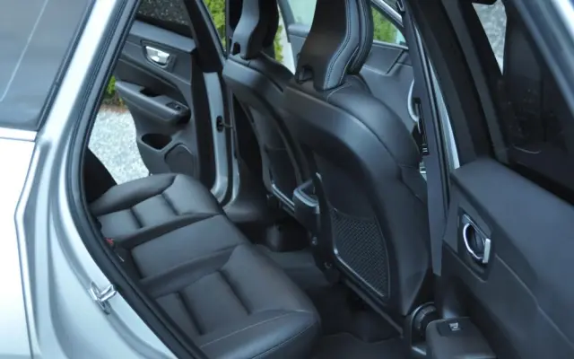 VOLVO XC 60 B4 D AWD Geartronic Inscription