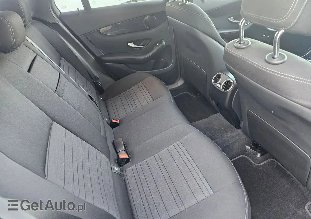 MERCEDES-BENZ GLC 300 e 4-Matic