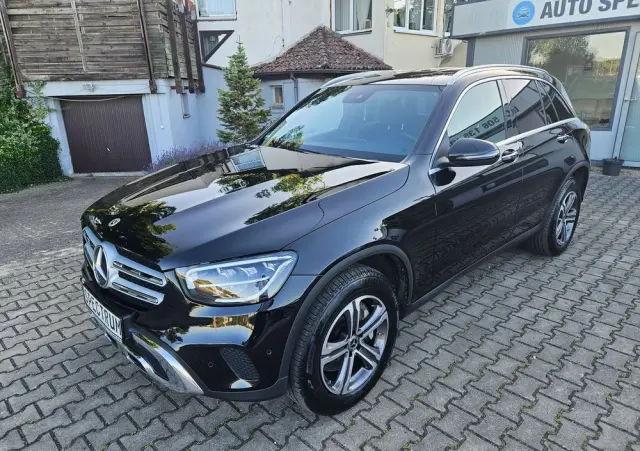 MERCEDES-BENZ GLC 300 e 4-Matic