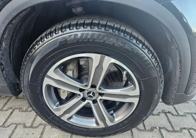 MERCEDES-BENZ GLC 300 e 4-Matic