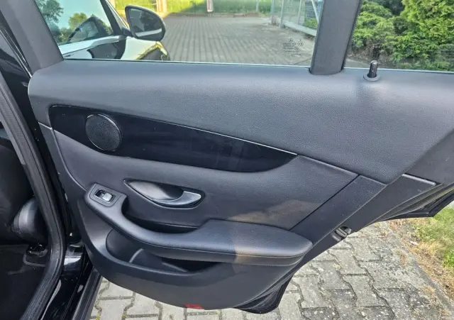MERCEDES-BENZ GLC 300 e 4-Matic