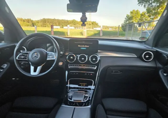 MERCEDES-BENZ GLC 300 e 4-Matic
