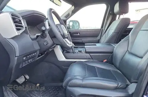 TOYOTA Tundra 