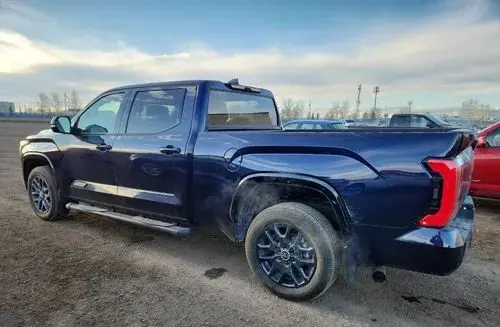 TOYOTA Tundra 