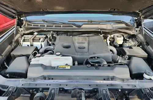 TOYOTA Tundra 