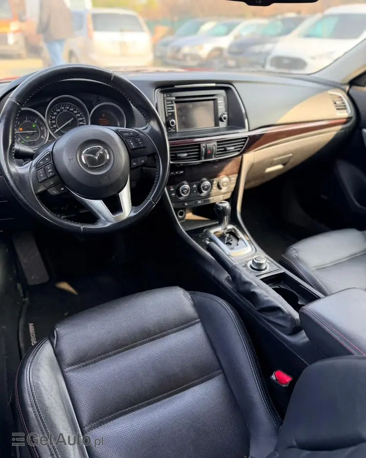 MAZDA 6 SKYACTIV-D 175 Drive i-ELOOP Sports-Line