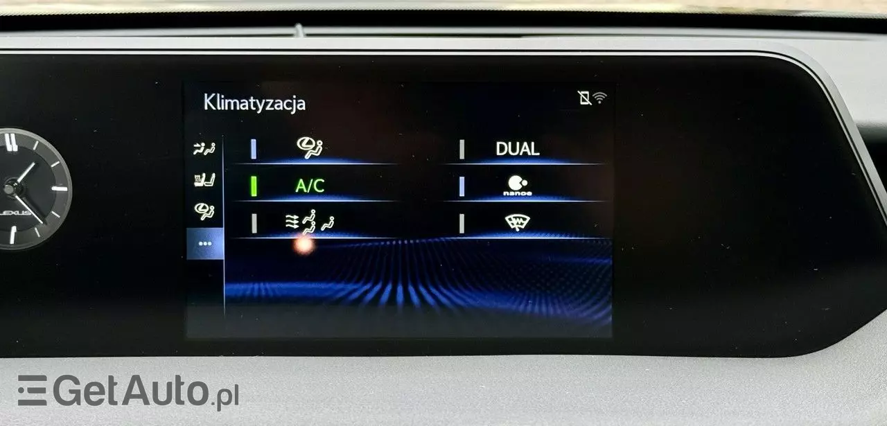 LEXUS UX 250h Luxury Line