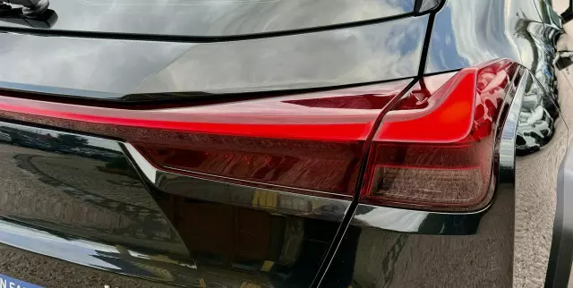 LEXUS UX 250h Luxury Line