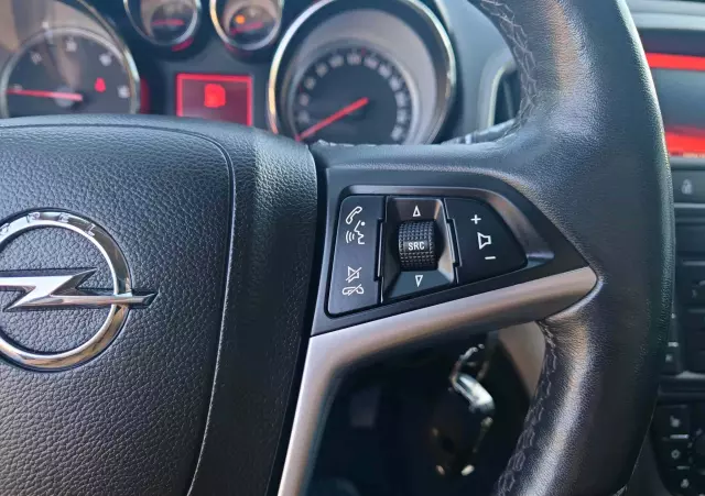 OPEL Astra IV 2.0 CDTI Cosmo