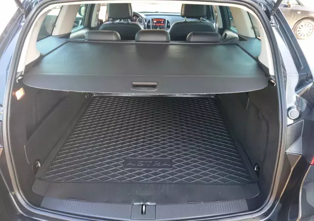 OPEL Astra IV 2.0 CDTI Cosmo