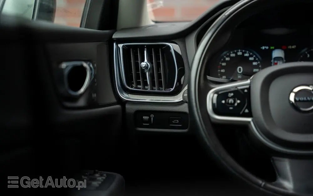 VOLVO V60 B4 B Geartronic Inscription