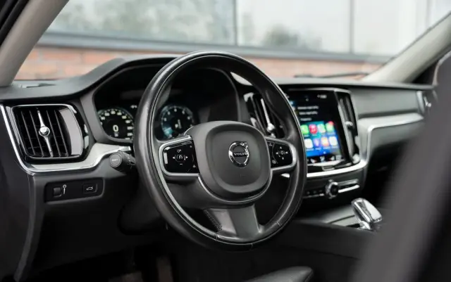 VOLVO V60 B4 B Geartronic Inscription