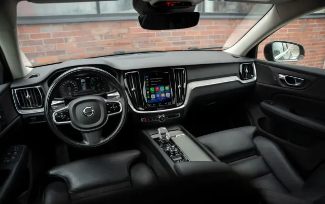 VOLVO V60 B4 B Geartronic Inscription