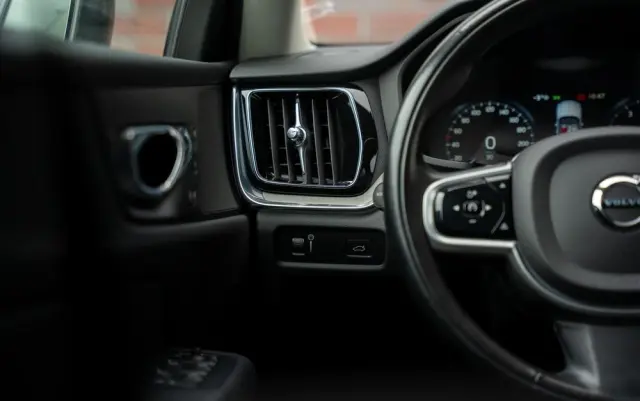 VOLVO V60 B4 B Geartronic Inscription