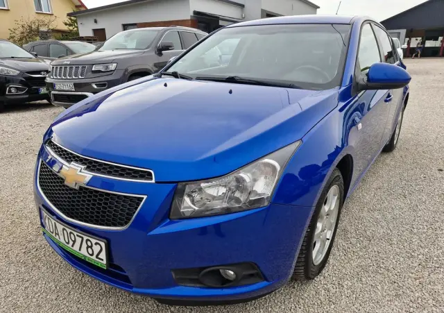 CHEVROLET Cruze 
