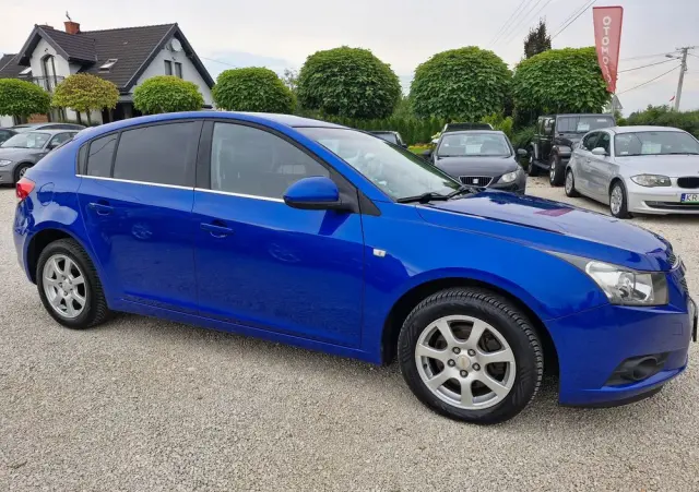 CHEVROLET Cruze 
