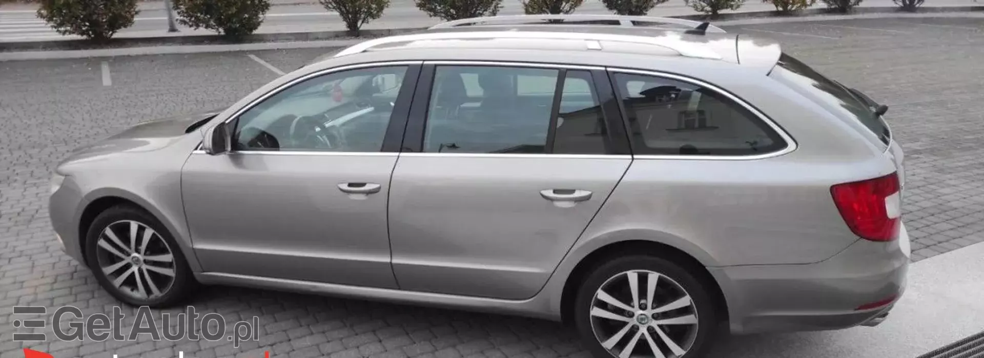 SKODA Superb 2.0 TDI CR DPF (138 KM)