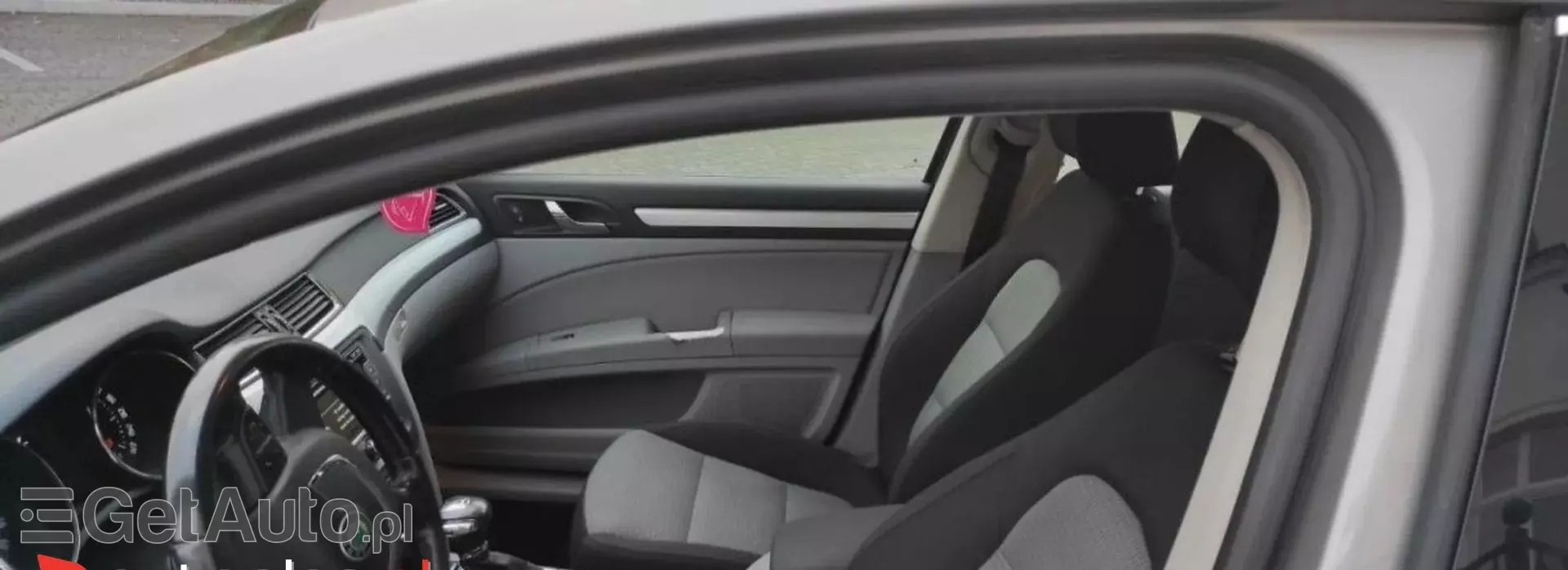 SKODA Superb 2.0 TDI CR DPF (138 KM)