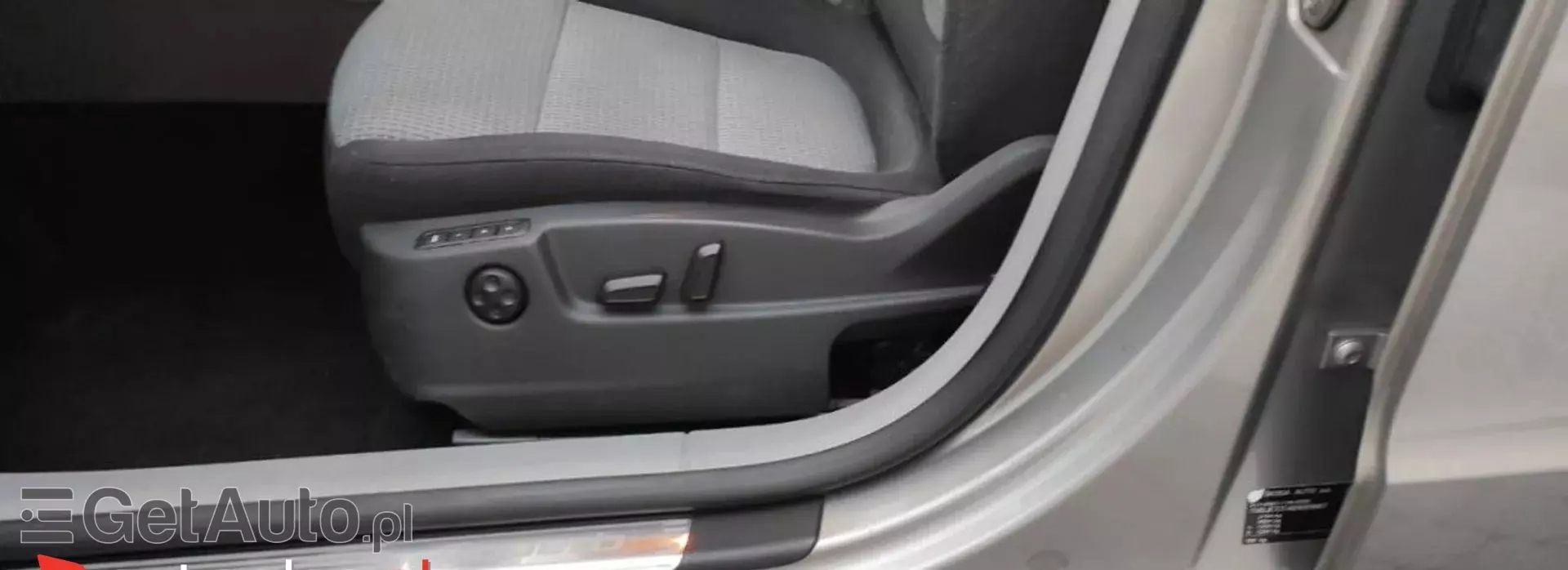 SKODA Superb 2.0 TDI CR DPF (138 KM)