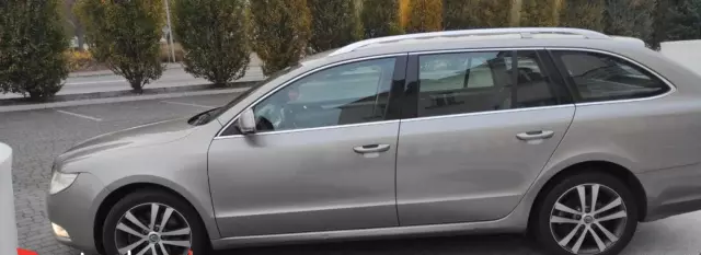SKODA Superb 2.0 TDI CR DPF (138 KM)