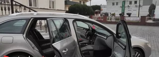 SKODA Superb 2.0 TDI CR DPF (138 KM)