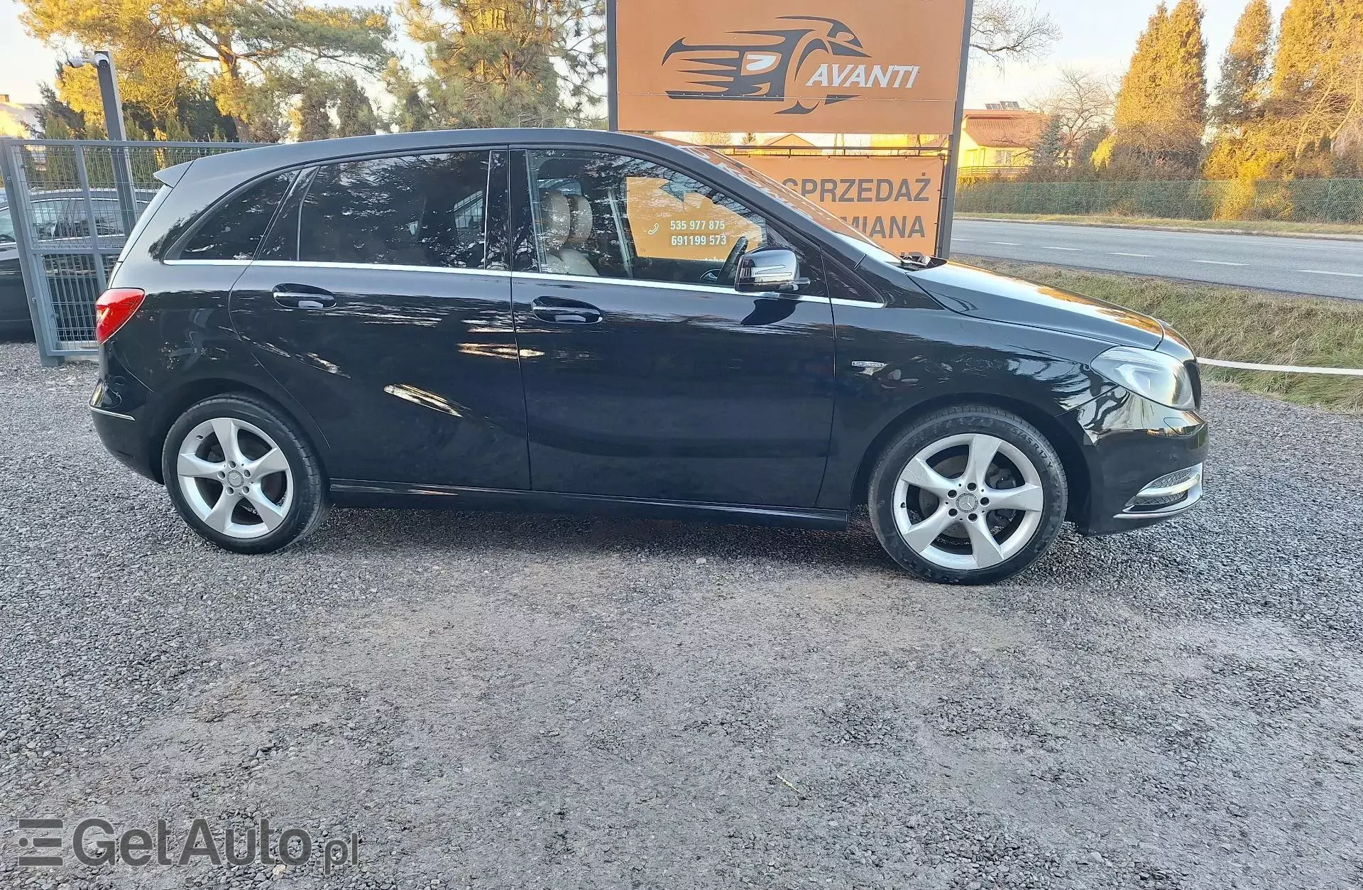 MERCEDES-BENZ Klasa B B 180 CDI (109 KM)