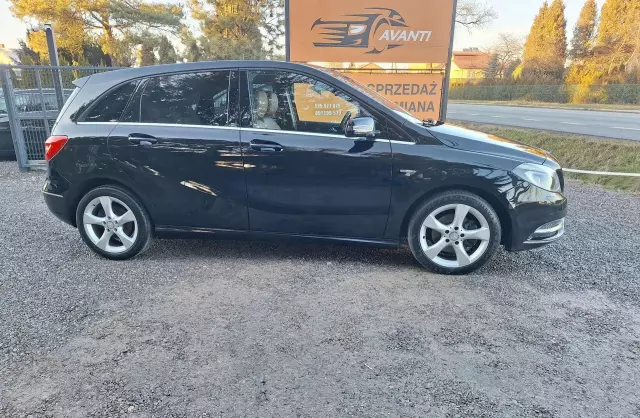 MERCEDES-BENZ Klasa B B 180 CDI (109 KM)