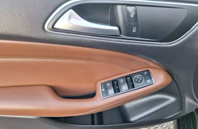 MERCEDES-BENZ Klasa B B 180 CDI (109 KM)