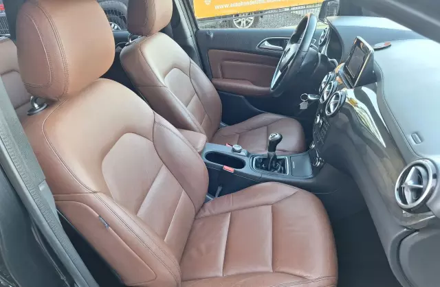 MERCEDES-BENZ Klasa B B 180 CDI (109 KM)
