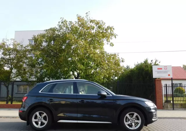 AUDI Q5 2.0 TDI Sport