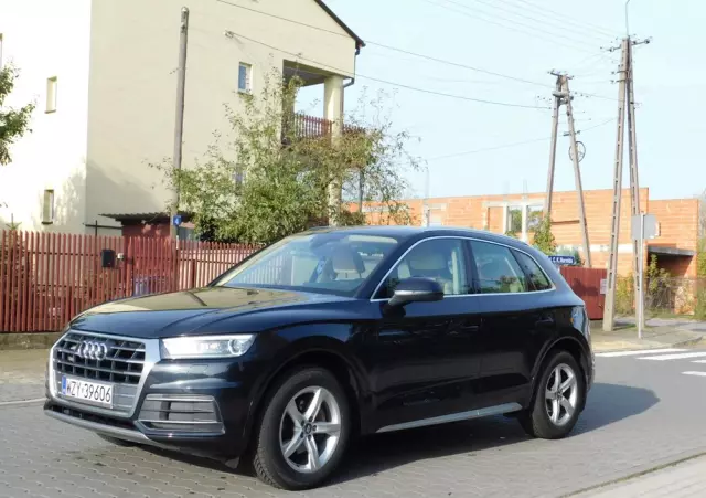 AUDI Q5 2.0 TDI Sport