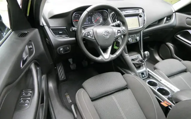 OPEL Zafira Tourer 1.6 ECOTEC DIT ecoFLEX Start/Stop Business Innovation