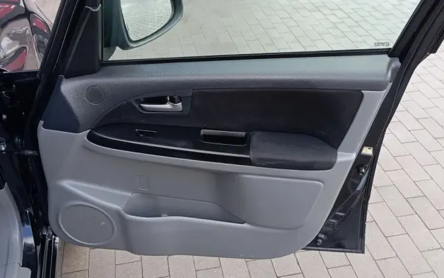 SUZUKI SX4 1.6 Comfort 4WD