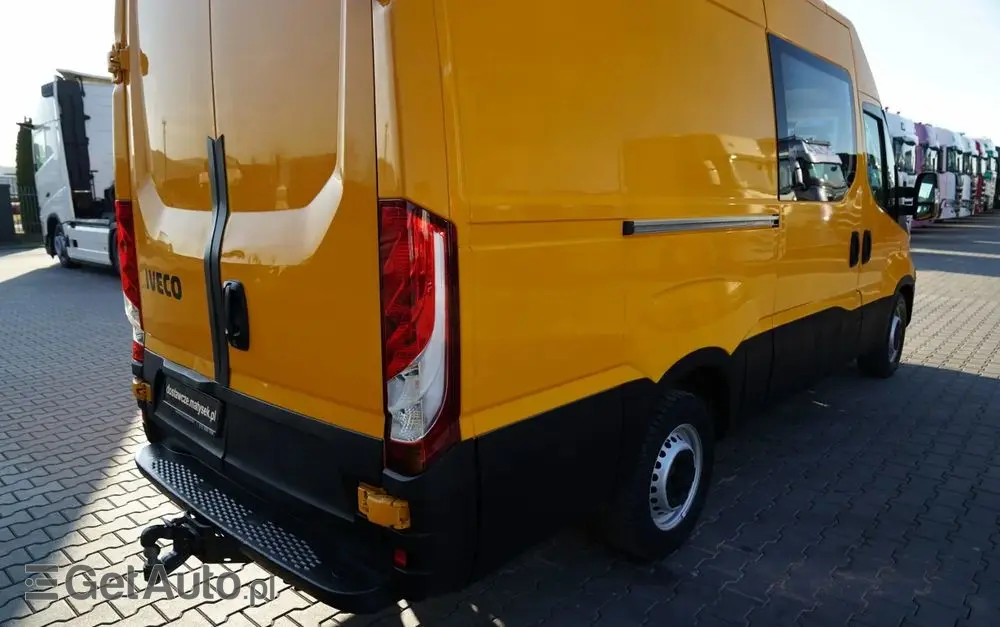 IVECO DAILY 35-140 / BRYGADÓWKA / 7 MIEJSC / BLASZAK / FURGON / SPROWADZONY 