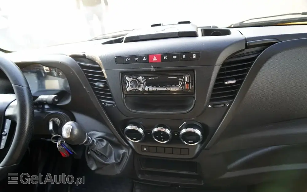 IVECO DAILY 35-140 / BRYGADÓWKA / 7 MIEJSC / BLASZAK / FURGON / SPROWADZONY 