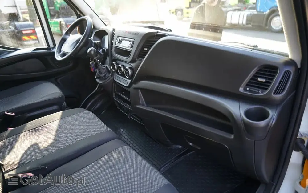 IVECO DAILY 35-140 / BRYGADÓWKA / 7 MIEJSC / BLASZAK / FURGON / SPROWADZONY 