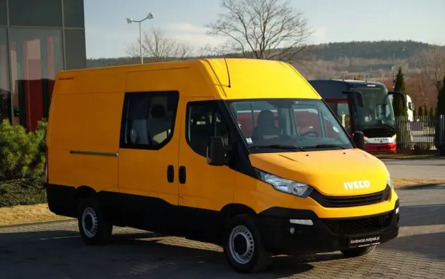 IVECO DAILY 35-140 / BRYGADÓWKA / 7 MIEJSC / BLASZAK / FURGON / SPROWADZONY 