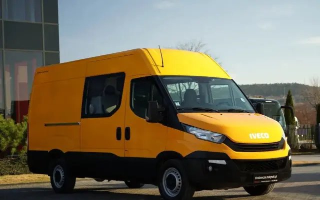 IVECO DAILY 35-140 / BRYGADÓWKA / 7 MIEJSC / BLASZAK / FURGON / SPROWADZONY 