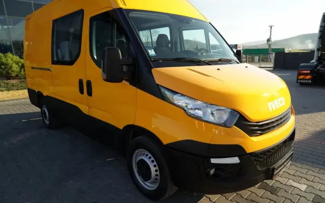 IVECO DAILY 35-140 / BRYGADÓWKA / 7 MIEJSC / BLASZAK / FURGON / SPROWADZONY 