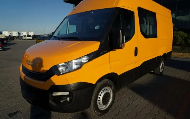 IVECO DAILY 35-140 / BRYGADÓWKA / 7 MIEJSC / BLASZAK / FURGON / SPROWADZONY 
