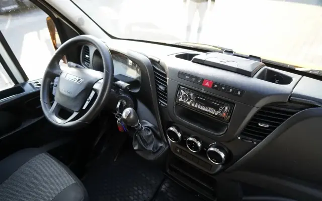 IVECO DAILY 35-140 / BRYGADÓWKA / 7 MIEJSC / BLASZAK / FURGON / SPROWADZONY 