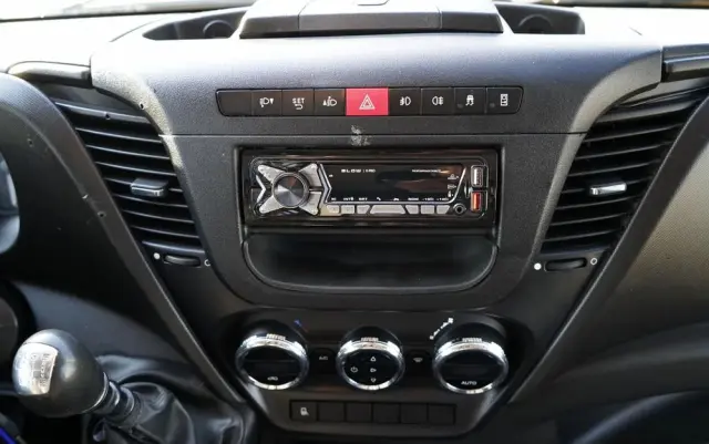 IVECO DAILY 35-140 / BRYGADÓWKA / 7 MIEJSC / BLASZAK / FURGON / SPROWADZONY 