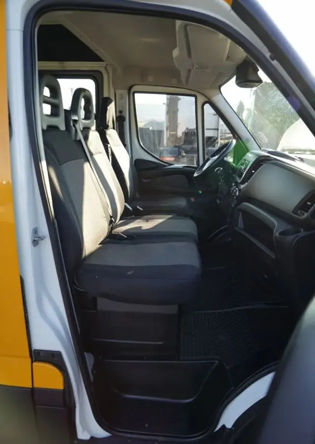 IVECO DAILY 35-140 / BRYGADÓWKA / 7 MIEJSC / BLASZAK / FURGON / SPROWADZONY 
