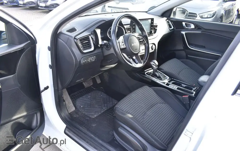 KIA Ceed 1.6 GDI PHEV L DCT