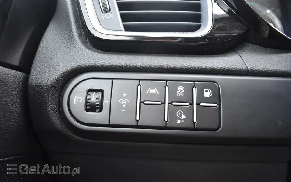 KIA Ceed 1.6 GDI PHEV L DCT