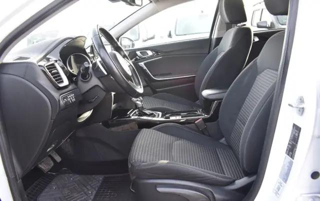 KIA Ceed 1.6 GDI PHEV L DCT