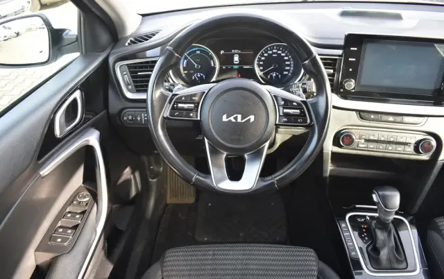 KIA Ceed 1.6 GDI PHEV L DCT