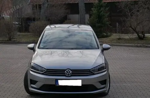 VOLKSWAGEN Golf Sportsvan 