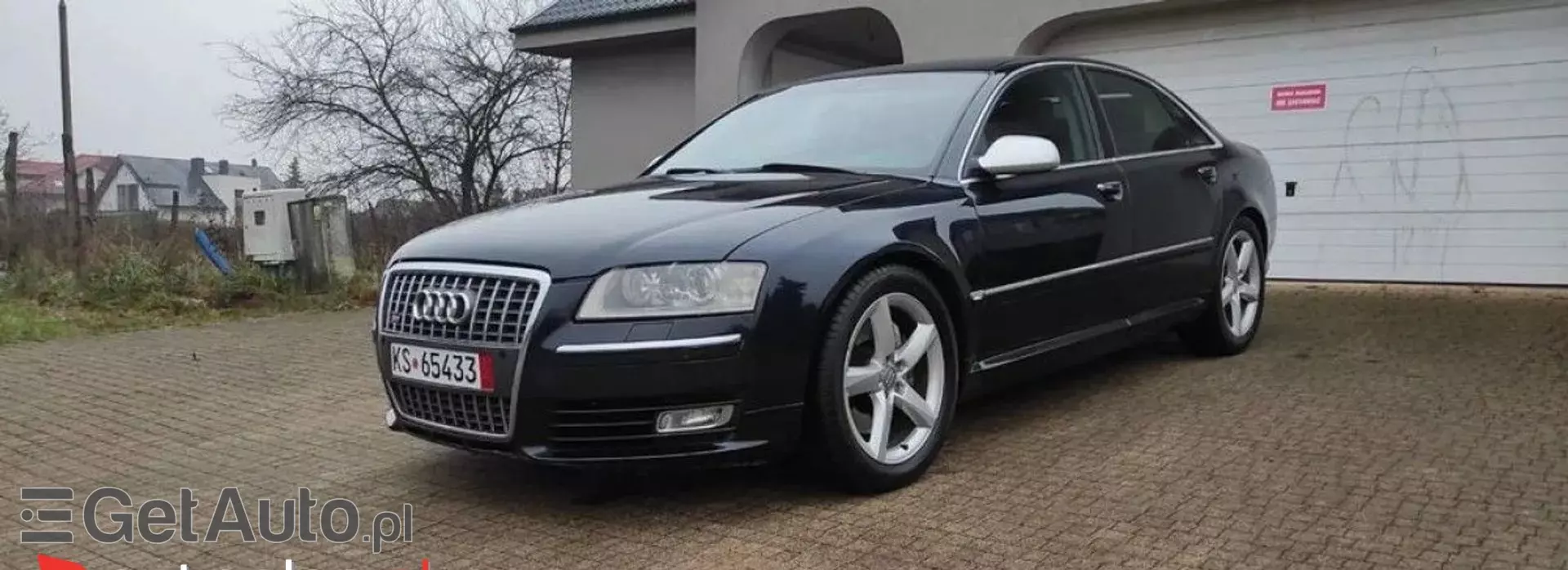 AUDI A8 